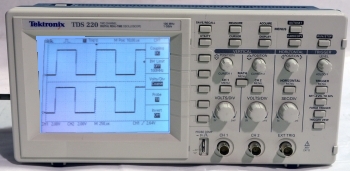 Tektronix Tds 220  -  4